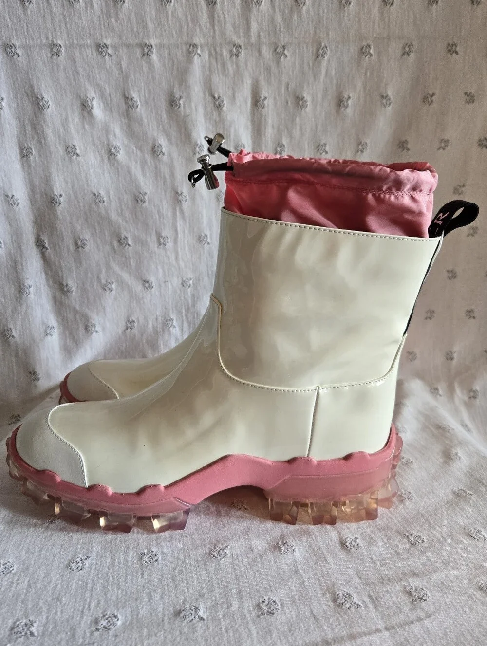 NWOT Moncler Halma Rain Boots White & Pink Size 40 - Picture 2 of 7